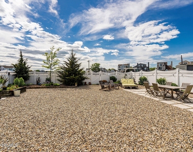 167 4th Avenue - Photo Thumbnail 22