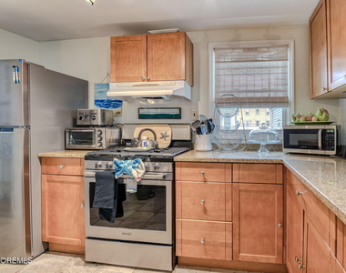 19 Webb Avenue - Photo Thumbnail 9