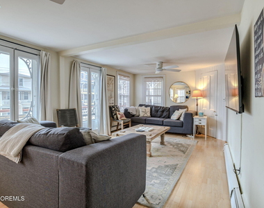19 Webb Avenue - Photo Thumbnail 16