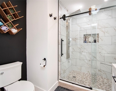 6557 Country Wood Way - Photo Thumbnail 12