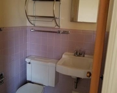 2317 S 38th Street - Photo Thumbnail 6