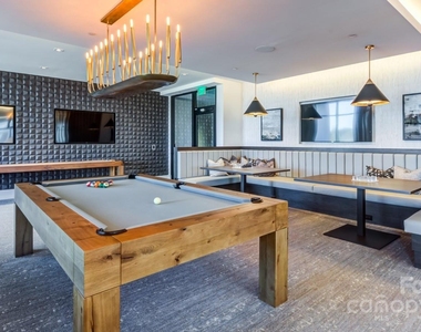 4425 Sharon Road - Photo Thumbnail 7