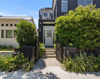 2037 E Ocean - Photo Thumbnail 38