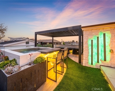 2037 E Ocean - Photo Thumbnail 48