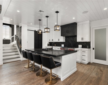 2037 E Ocean - Photo Thumbnail 4