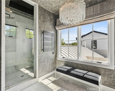 2037 E Ocean - Photo Thumbnail 14