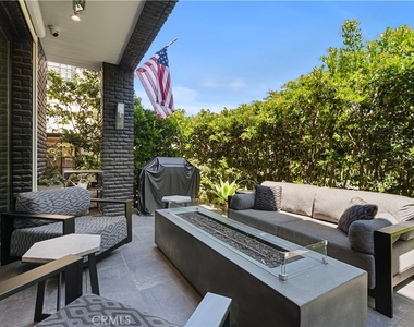 2037 E Ocean - Photo Thumbnail 37