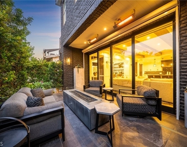 2037 E Ocean - Photo Thumbnail 46
