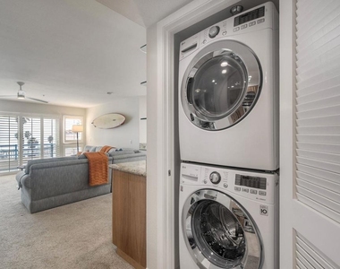 400 N Pacific St - Photo Thumbnail 14