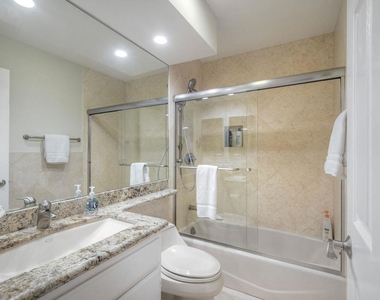 400 N Pacific St - Photo Thumbnail 13