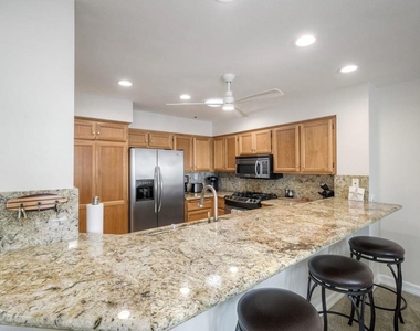 400 N Pacific St - Photo Thumbnail 5