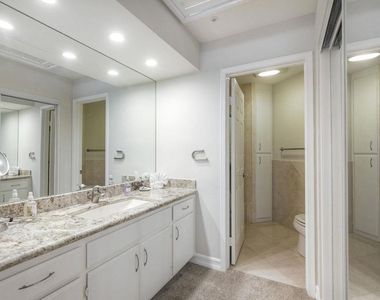 400 N Pacific St - Photo Thumbnail 10
