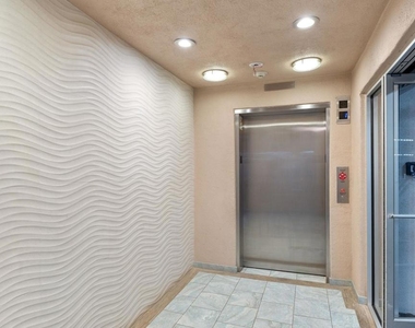 400 N Pacific St - Photo Thumbnail 16