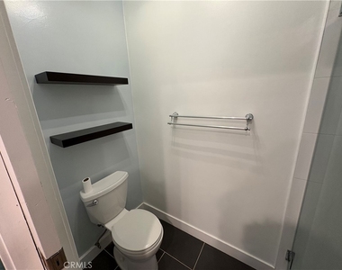 5625 Sumner - Photo Thumbnail 14
