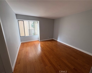 5625 Sumner - Photo Thumbnail 6