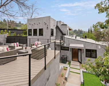 3936 Farley Court - Photo Thumbnail 7