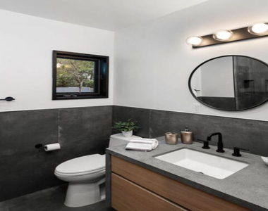 3936 Farley Court - Photo Thumbnail 16