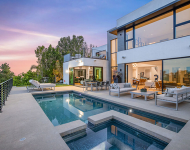 1172 Linda Flora Drive - Photo Thumbnail 2