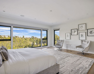 1172 Linda Flora Drive - Photo Thumbnail 14