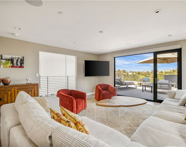 1172 Linda Flora Drive - Photo Thumbnail 13