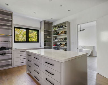 1172 Linda Flora Drive - Photo Thumbnail 17