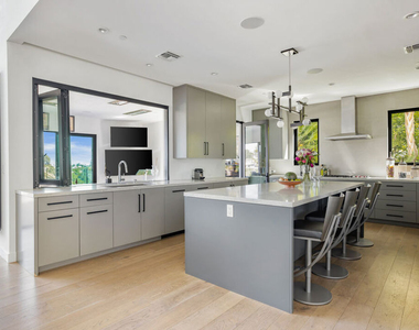 1172 Linda Flora Drive - Photo Thumbnail 9