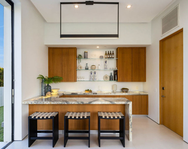 16801 Oak View Drive - Photo Thumbnail 15