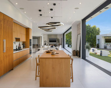 16801 Oak View Drive - Photo Thumbnail 13