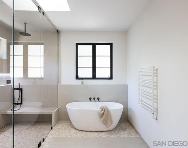 4874 Sun Valley Rd - Photo Thumbnail 10
