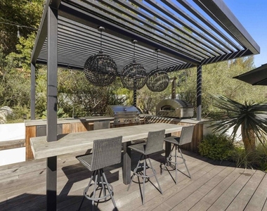 4874 Sun Valley Rd - Photo Thumbnail 33