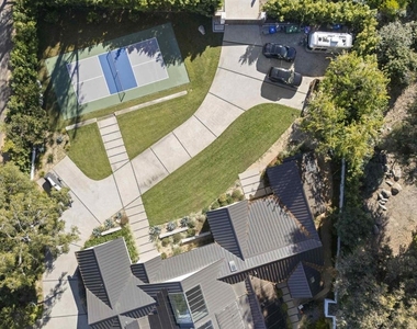 4874 Sun Valley Rd - Photo Thumbnail 40