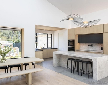 4874 Sun Valley Rd - Photo Thumbnail 11