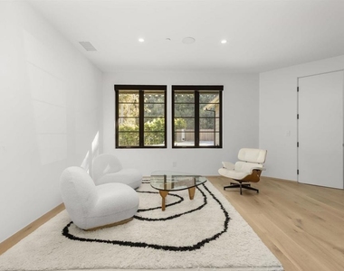 4874 Sun Valley Rd - Photo Thumbnail 25