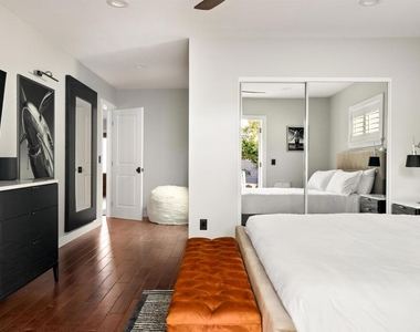 1865 Mission Cliff Drive - Photo Thumbnail 12
