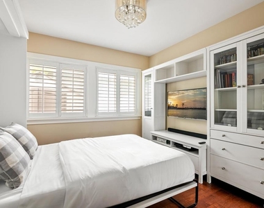 1865 Mission Cliff Drive - Photo Thumbnail 11