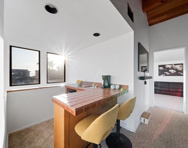 5643 Linda Rosa Ave - Photo Thumbnail 42