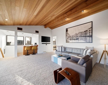 5643 Linda Rosa Ave - Photo Thumbnail 46