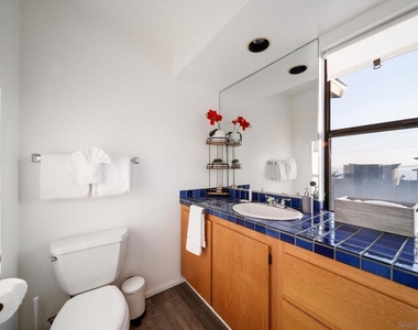 5643 Linda Rosa Ave - Photo Thumbnail 45