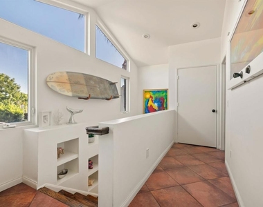 618 Gravilla Pl - Photo Thumbnail 28