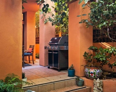 618 Gravilla Pl - Photo Thumbnail 27