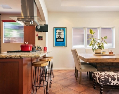 618 Gravilla Pl - Photo Thumbnail 18