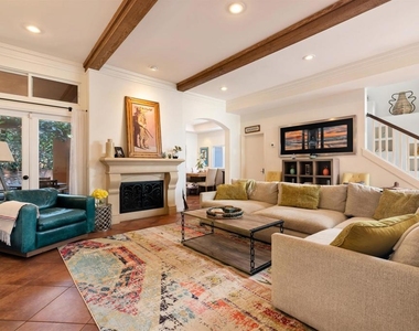 618 Gravilla Pl - Photo Thumbnail 14