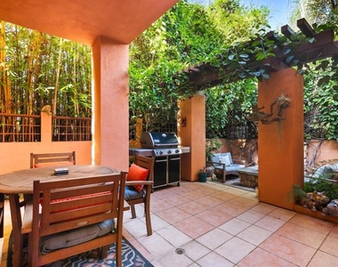 618 Gravilla Pl - Photo Thumbnail 25