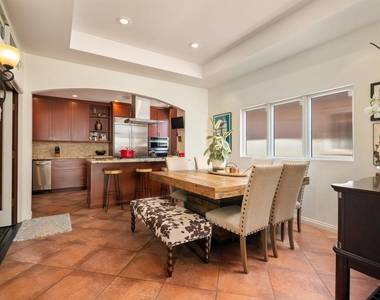 618 Gravilla Pl - Photo Thumbnail 17