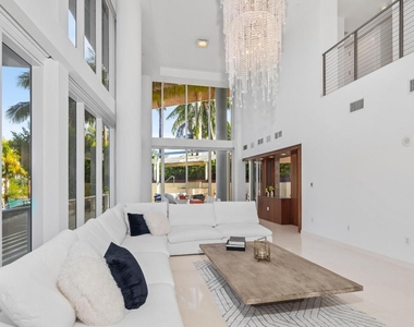 1000 S Ocean Boulevard - Photo Thumbnail 6