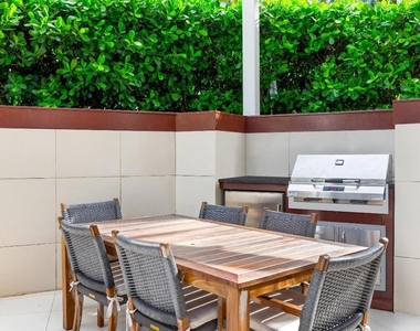 1000 S Ocean Boulevard - Photo Thumbnail 9