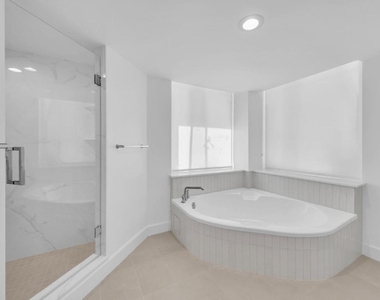 529 S Flagler Dr - Photo Thumbnail 10