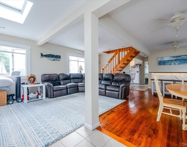 1 Bellmore Avenue - Photo Thumbnail 3
