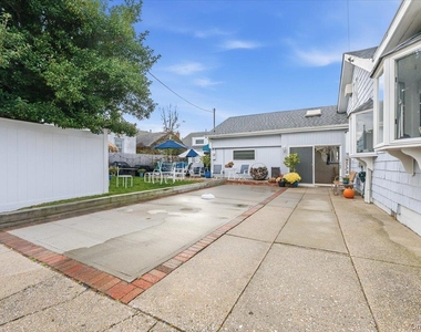 1 Bellmore Avenue - Photo Thumbnail 17