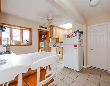 1 Bellmore Avenue - Photo Thumbnail 9